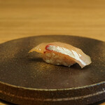 すし処 ひさ田 - 縞鯵