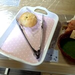 手づくりパンとお菓子の店 トコモコ工房 - 