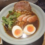 麺巧 潮 上野製麺所 - 黒醤油ラーメン