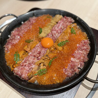 横浜 うしみつ - 究極のうしみつパェリア〜雲丹・いくら・和牛〜