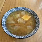 ひるねこ - 具沢山みそ汁　少し小さめの丼くらいの大きさでした！