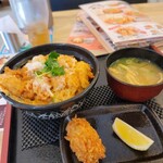 かつ庵 - カツ丼（並/500円）+　牡蠣フライ（1個165円）