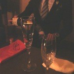 ニューヨークバー アッパークラブ シャンパン＆シガー - 2杯目は、バカラの新作グラスで