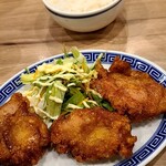 らーめんと石焼めし 若虎 - からあげ