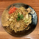 Teppanyaki Juujuu - 名物ホルモン焼きそば ¥1,150