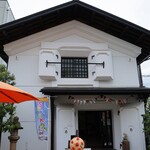 そば処紅山水 - 特産品販売のほうのスペース