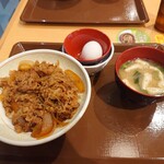 すき家 - 2021年10月　牛丼中盛たまごセット