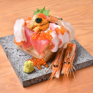 Our recommended fish sashimi platter