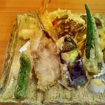 とんがらし - 旬の天ぷら盛り合わせ