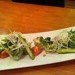 とんがらし - アボガドとエビの生春巻きサラダ