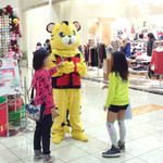 長田本庄軒 - トラさん、ビラ配りのお手伝いです。　ネズミ、クマさん♡♡は？　ポップコーン売り場は、映画館です。