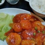 台湾料理 昇龍 - エビチリ定食（の一部）