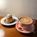 ノックコーヒー - カスタードプリンとカフェラテホット