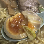 らーめん 好好爺 - 濃い目の味付け卵ですが美味しいです
　　　　　まみこまみこ
