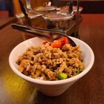 炭火焼タイ料理 THAI THAN - 