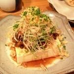 Umaimonomiyahara - 豆腐にお肉が乗ったやつ。