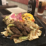 Kawarayaki Hitosarashi - 旬の野菜のおまかせ瓦焼き
      &
      牛ハラミ　瓦焼き
      　　　　　まみこまみこ