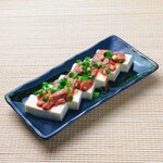 Kano Ho - イカの塩辛on the島豆腐