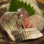 卓 - 刺身盛り合わせその２