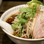 スパイス・ラー麺 卍力 - 〈2021年10月再訪・81回目〉スパイスもやしラーメン 980円・大蒜 50円