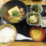 Shiki - 鶏もも肉の肉豆腐定食