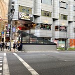HUB - 阪急東通り商店街にあります