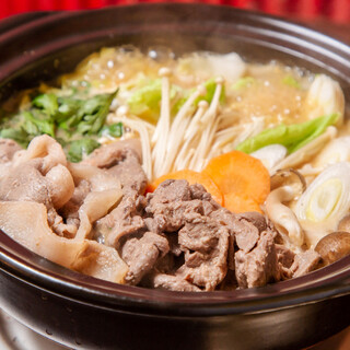 米サー定番のお楽しみ♪獣鍋各種、ございます！