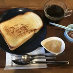 カフェバー コニー＆トード - モーニングジャムトースト