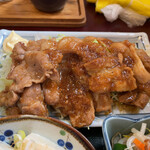 香取屋 - 焼肉〜豚ロースの生姜焼きです
            美味い！！