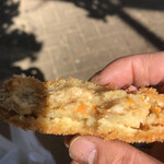 丸茂食品 - ミンチカツ断面
