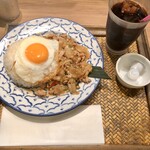 東京ガパオ - 鷄ガパオ＋アイスコーヒー