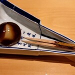 銀座 しのはら - 黒糖葛饅頭