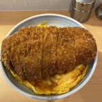 とんかつ 丸七 - 焼きカツ丼(上）