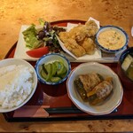 Setouchi Shusai Raku Ichirakuza - カキフライを、定食セットで