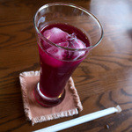 山ぼうし - 食後のドリンクで選んだ「赤紫蘇ジュース」。かなり濃厚な味わい。クセになりそうな酸味が楽しめます。