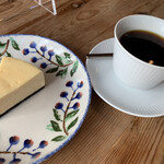 ラ・テイエ - デンマークチーズケーキと深炒りコーヒー