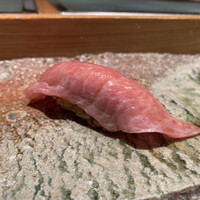 匠 進吾 - マイベストの大トロかも。脂濃すぎず、甘味が際立つ。目が垂れる美味しさ。