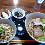 屋宜家 - 本ソーキそばせっと（中）900円★2009/5