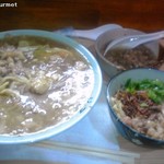 ラーメン富士丸 - ラーメン白アブラ別皿の3点セット(750円)