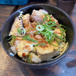 麺喰屋 澤 - 特に美味いミニ豚丼
            香ばしい！
            マヨあり