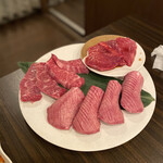 SATOブリアン - 特上タン塩、特上厚切りハラミ、特選赤身肉 カイノミ