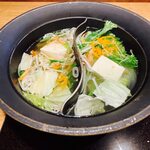 Shabushabu Onyasai - まずは野菜を。