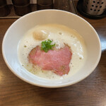 麺～leads～なかの - TORI白湯らーめん(塩) に味玉ﾄｯﾋﾟﾝｸﾞ