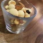 octa 夜cafe & bar - ミックスナッツ　300円