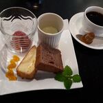 ステーキ・洋食のTANTO屋 - デザート＆ドリンク　2021.10