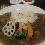 野菜ダイニング HERBE - エルベカレー