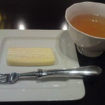 野菜ダイニング HERBE - ハーブティとミルクレープ