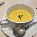 ブラッスリ 風間 - 人参のポタージュ　とんでもなくうまい。