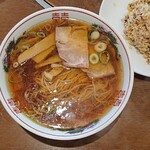 成龍萬寿山 - 半チャンラーメン(2021.10)