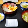 Takechan - 海鮮丼＋ごはん大盛  @900円（850円＋50円）